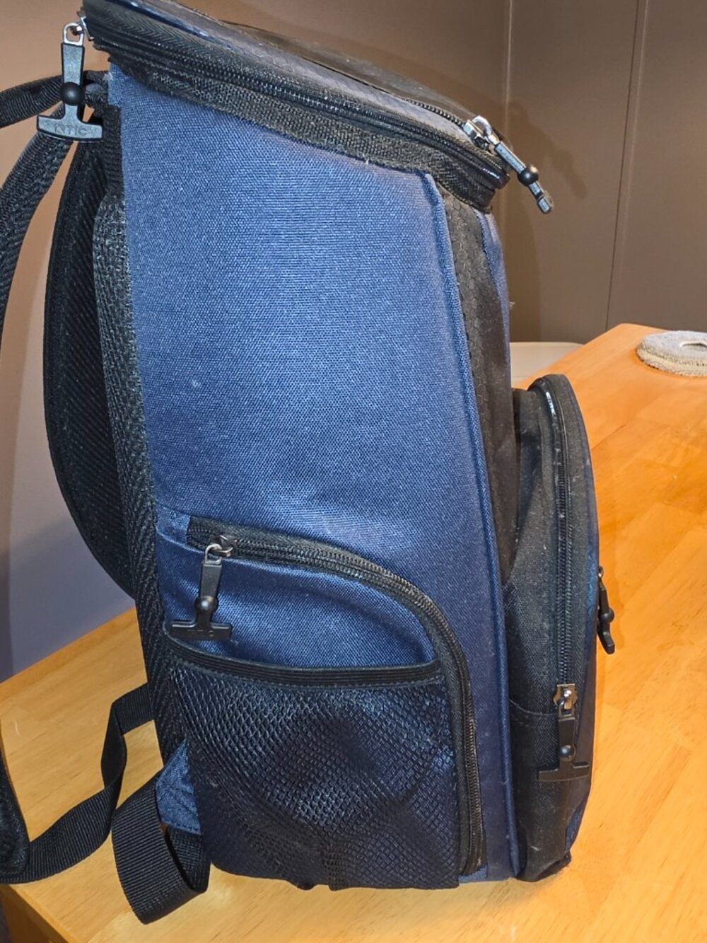 RTIC backpack cooler - Picture 3 of 5